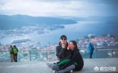 刘亦菲为张靓颖庆生，娱乐圈还有哪些好闺蜜在？