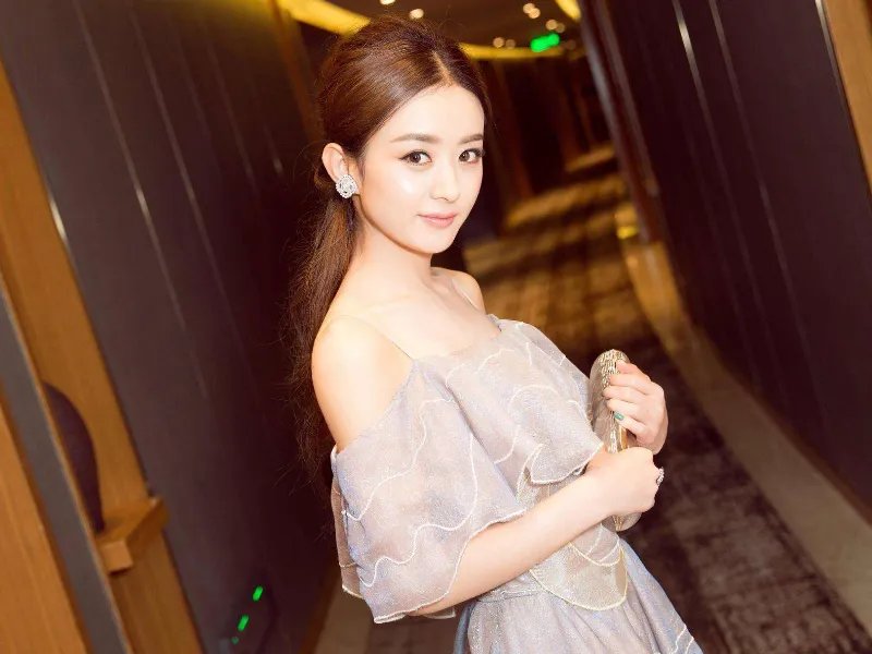 赵丽颖产后复出，状态极其不好，她与冯绍峰的感情如何？
