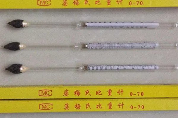 婆美氏比重计怎么读数