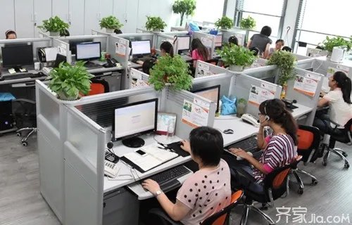 风水大师支招：学校办公室办公桌布局有讲究 菜鸟必看
