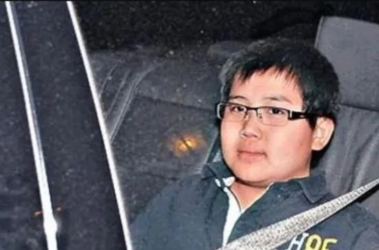 赌王讣闻曝光，揭何猷邦究竟是何方神圣？