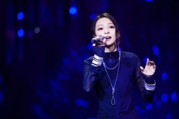 都说张韶涵在娱乐圈没朋友，那事实到底对不对？