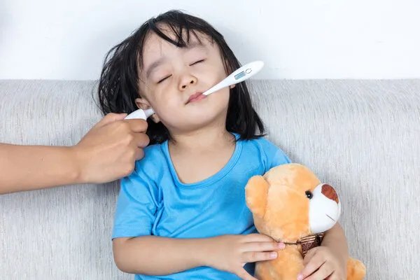 新型冠状病毒肺炎患者最小30小时，孩子发烧咳嗽该如何处理？