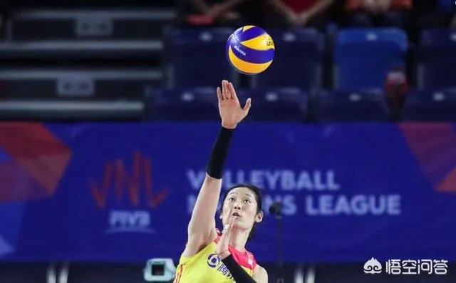 中国女排3比0俄罗斯队,刘晓彤力压朱婷砍下全场最高的15分,你如何评价?