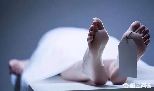 为什么有些溺水死亡的人被人拉上来胳膊和腿都是卷曲着的?