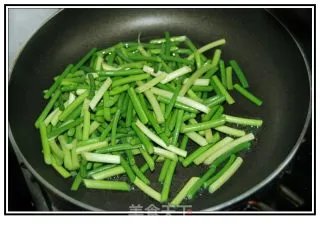 你不能不会的－－蒜苗炒肉丝