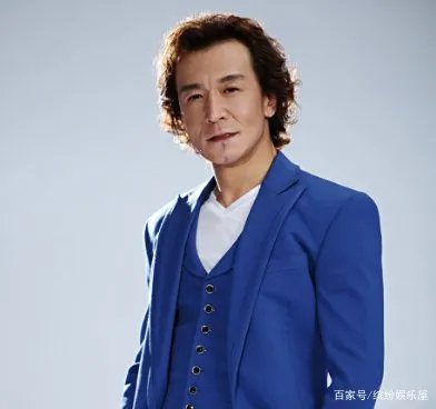 李咏逝世33天后,哈文更新微博只发了一个字,所有人都哭了,她说了什么?