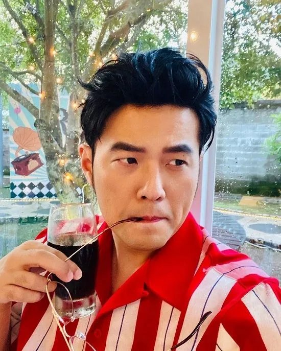 周杰伦起诉网红店J大侠要求赔偿50万是否合理呢?