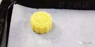 奶黄月饼
