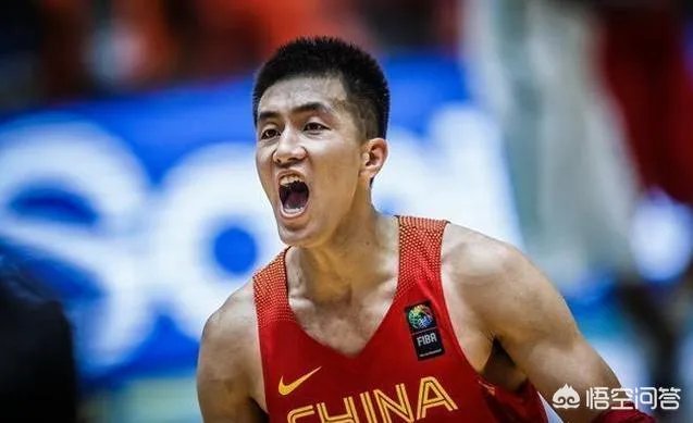 郭艾伦半个月没动静,博主爆料郭艾伦近况:心态全崩,毫无食欲,球迷别无脑谩骂,怎么看?