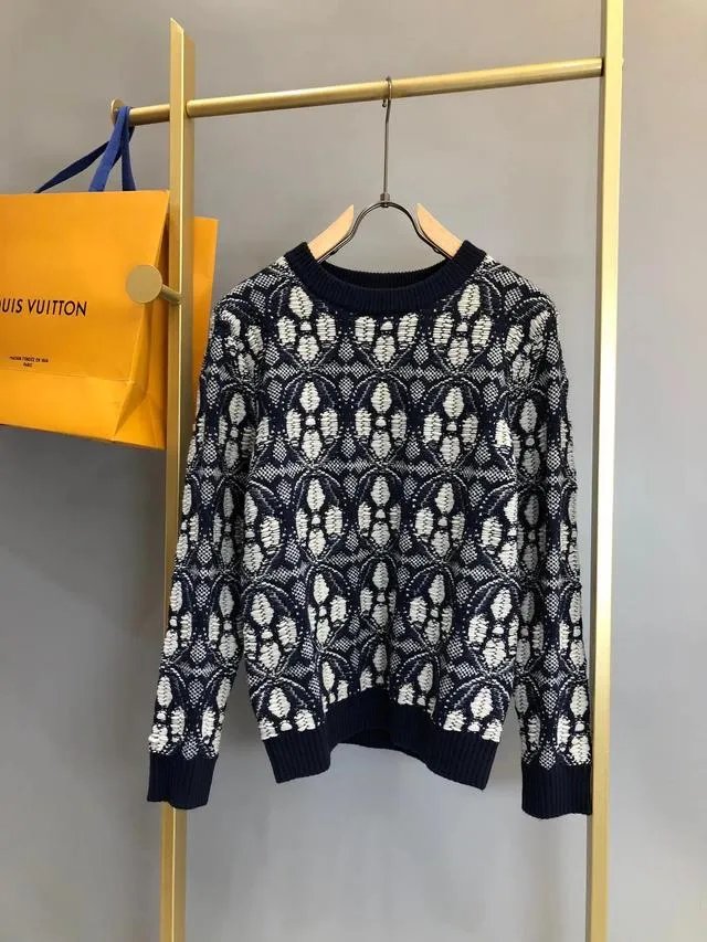 Loewe和lv从质量,价格,逼格上谁更胜一筹啊?
