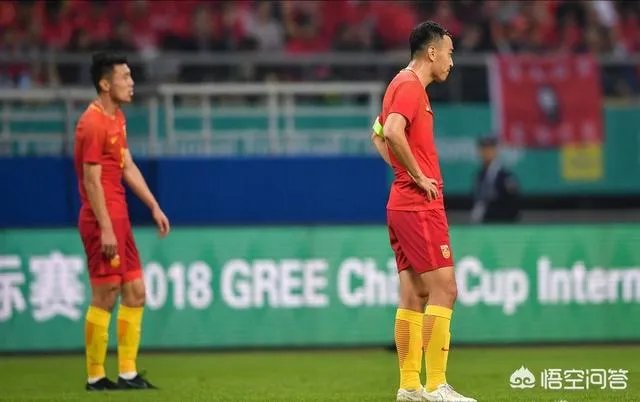 冯潇霆对阵泰国和威尔士都散步，是不是早点弃用他，中国就能进世界杯？