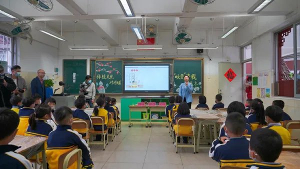 学中医知识做养生汤圆!中医药文化活动走进朝天小学港澳子弟班