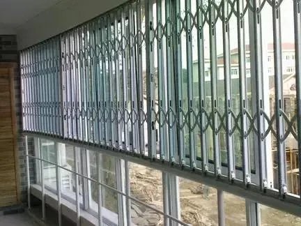 阳台到底要不要装防盗窗呢？