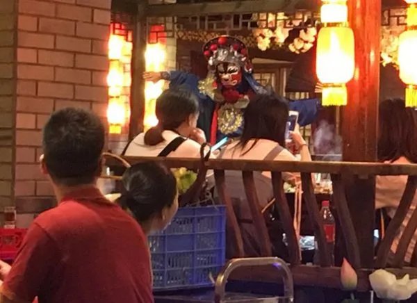 开一般的火锅店,需要具备些什么