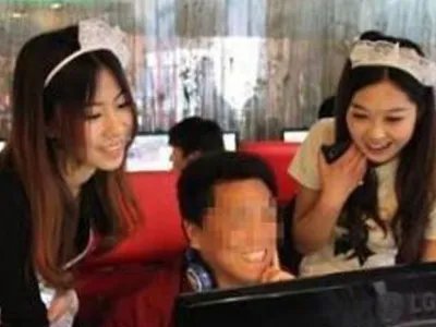 lol线下陪玩是什么意思