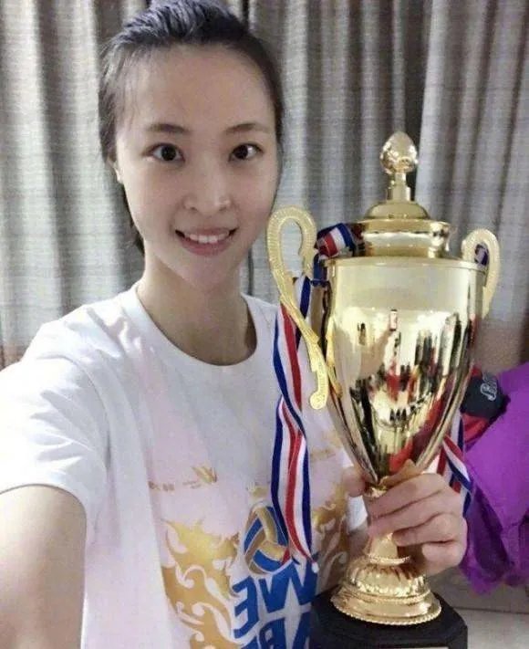 女神惠若琪退役后近况如何?