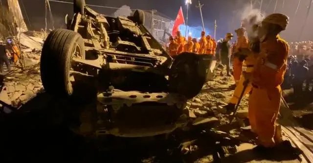 浙江一油罐车发生爆炸,已造成4人死亡50多人受伤,怎么回事?