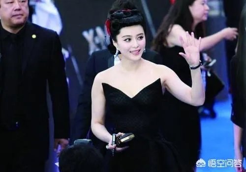 你见过在走红毯时，最拼的明星到底有多拼？