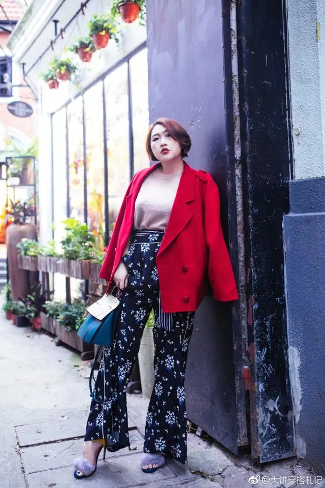 身材肥胖的人如何穿衣服显气质?