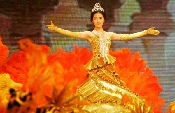 湖南卫视每两年一选的金鹰女神中,谁最名副其实?
