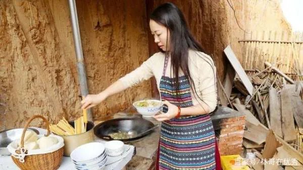 为报陌生大姐一饭之恩，亿万富豪苦寻20年，最后怎样了？