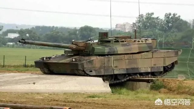 泰国增购14辆中国产VT-4主战坦克，创下每辆单价3500万人民币的纪录，你怎么看？