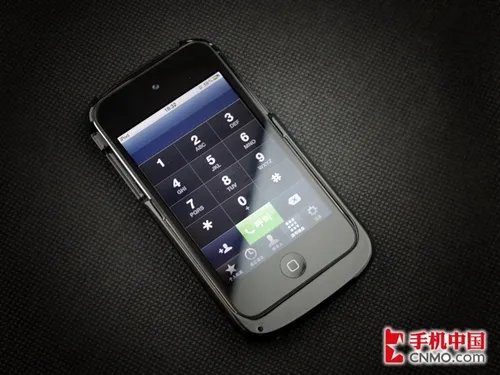 通话短信上网 iPod Touch 4也玩苹果皮