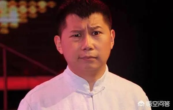 何云伟拜师侯耀华,和郭德纲平辈儿,你怎么看?