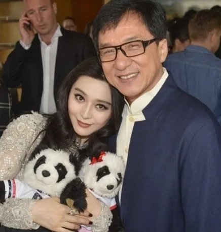 揭成龙劝范冰冰分手真相 称范爷应找自己这样的人
