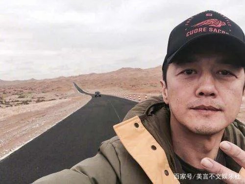 李亚鹏欠4000万,依旧与小19岁女友相爱,女方为何会加入嫣然基金?
