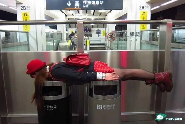 台湾仆街少女走红网络 无厘头媲美东京漂浮少女