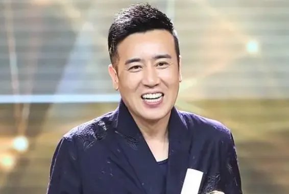 于和伟结婚28年零绯闻,妻子居然是熟悉的她,你们认识吗?