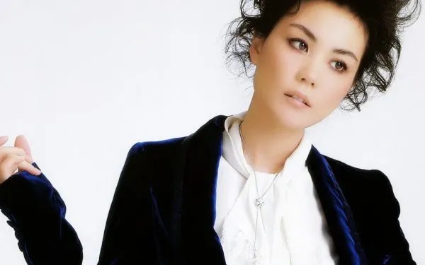 不愧是首富之子王思聪科普王菲“天价”门票内幕,比金星都敢说,你怎么看?