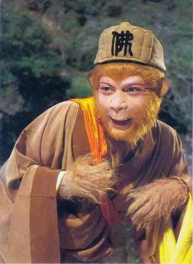 孙悟空没有上过学，怎么能识字写字？