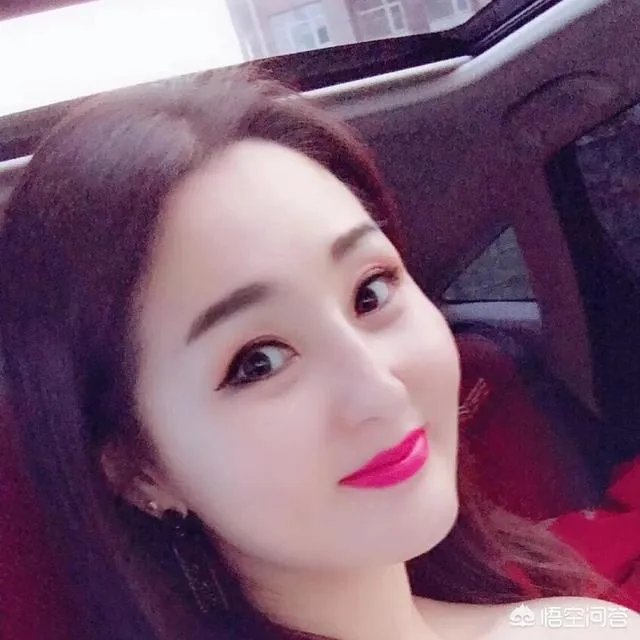 上联:一帆风顺年年好,如何对下联?
