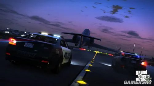 《侠盗飞车5（GTA5）》最新截图与细节 警察也认为女人话多