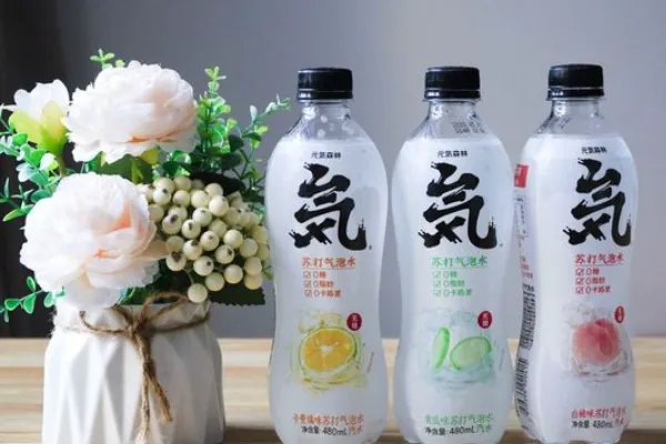 元气森林向14万下单用户每人赠送一箱饮料，此举有让网友买账吗？