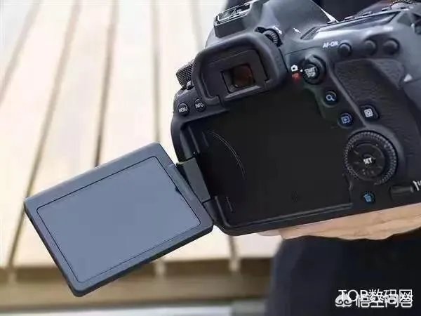 为何说佳能6D Mark II美中不足?