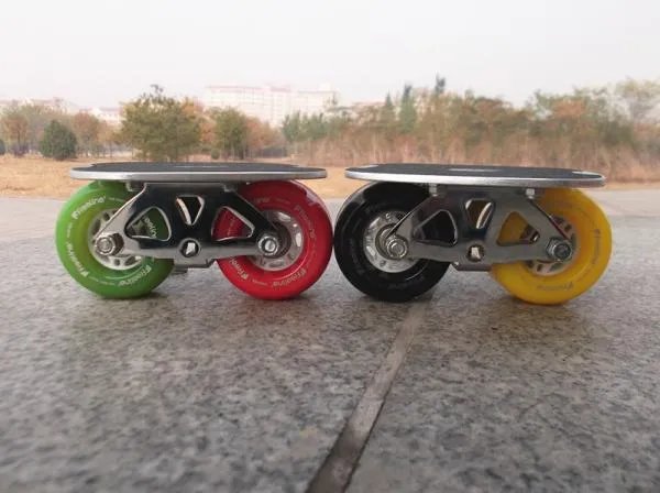 我刚买了漂移板，是新手，有没有人能教我一点新手上路的技巧？