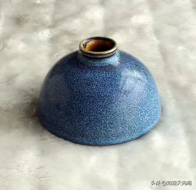 古瓷藏品是高端藏品，还是普通藏品，广大藏友哪类好识别？为什么？