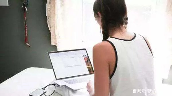 白毛女喜儿扮演者田华，一家4口患癌，为何88岁仍拼命接活工作？