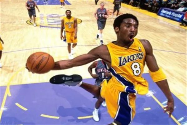 科比去世一年，NBA众星缅怀，哪些球星的行为让你“泪目”？