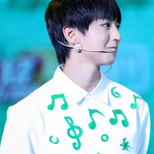 tfboys王俊凯唱的红玫瑰情真意切 真实还原张爱玲三字