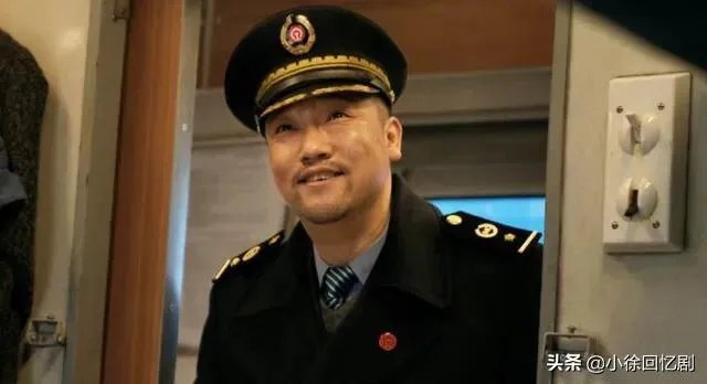 怎么看《囧妈》中的搞笑担当贾冰?