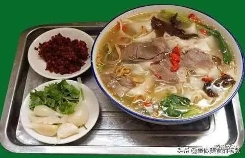 作为一个河南人,你是喜欢吃名气大的连锁烩面还是夫妻档小摊老店?