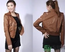 皮衣上的霉点怎么去除?皮衣发霉怎么处理?