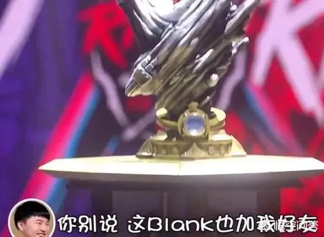 LOL《高能软泥怪》更新，SKT打野比赛时加Uzi好友，你怎么看？