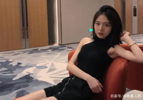 老公怎样发现老婆出轨的呢？