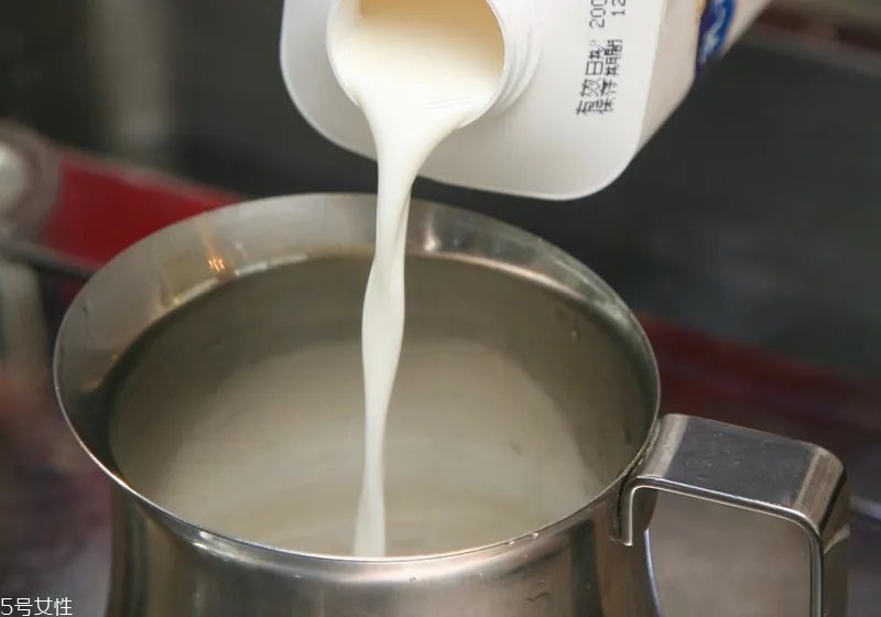 牛奶怎么打出奶泡 咖啡机打奶泡好选择